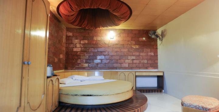 Hotel Siddhartha Palace Ahmedabad Buitenkant foto
